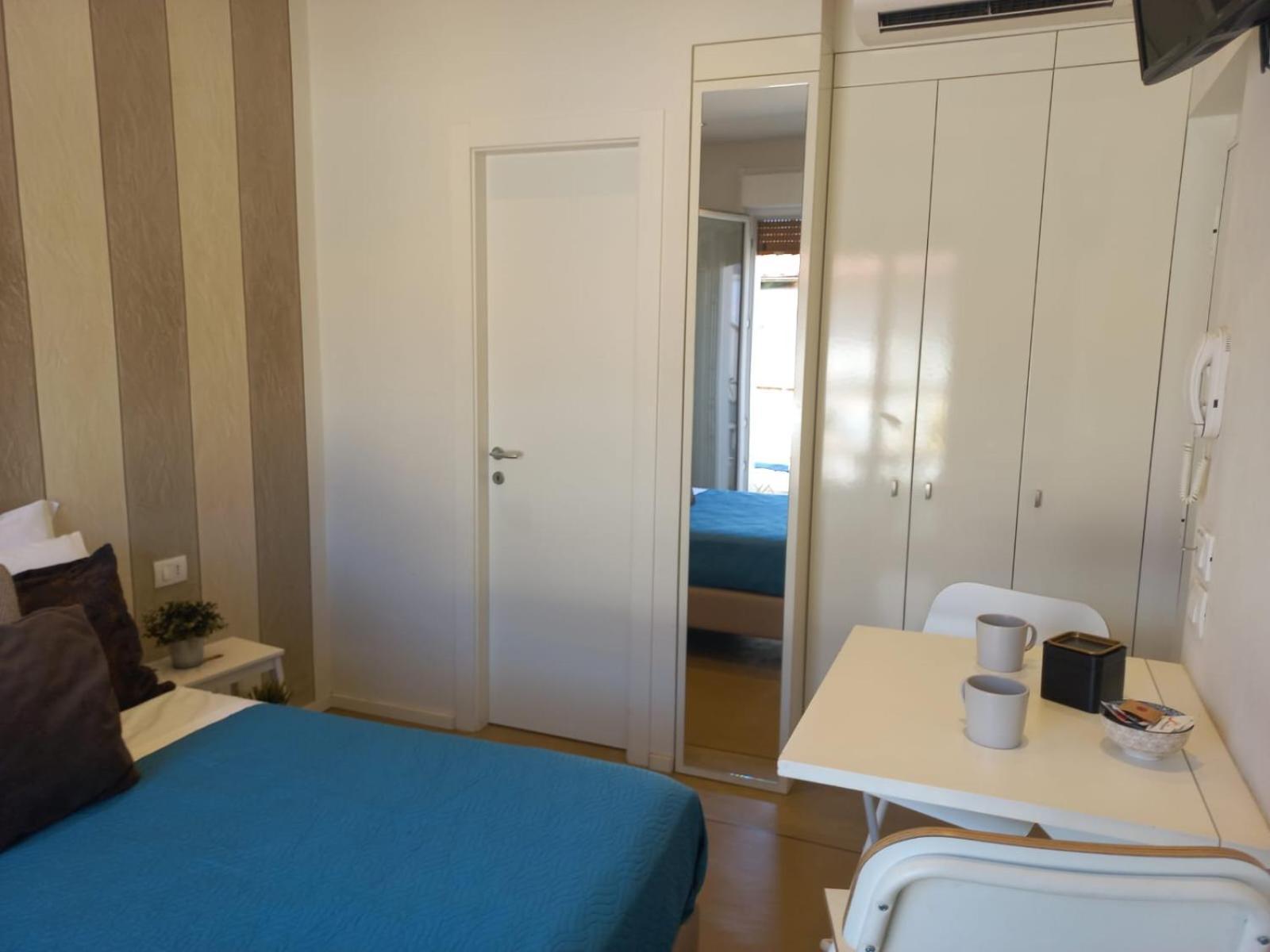 Ponte Vecchio Studio Apartment Флоренция Екстериор снимка