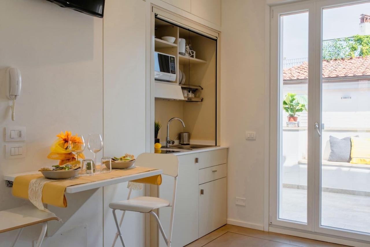 Ponte Vecchio Studio Apartment Флоренция Екстериор снимка